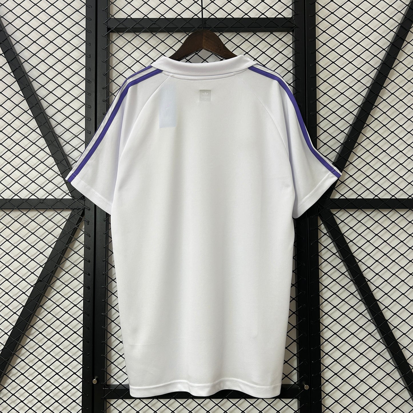Camiseta Retro Real Madrid 84/85 Primera equipación